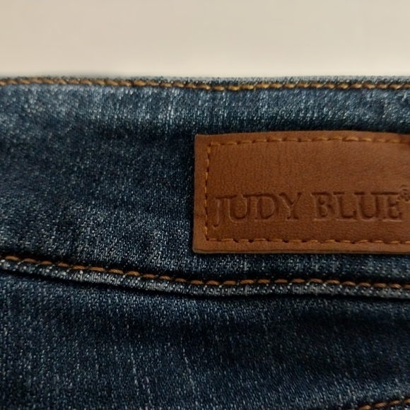 JUDI BLUE  Indigo Cropped Jeans - Picture 11 of 16